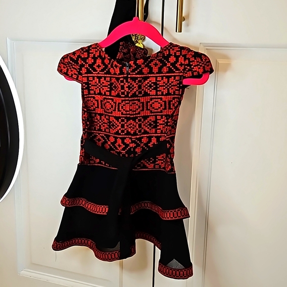 Jordanian Embroidered Thoub Toddler Cultural Dress 2T with Headband - Picture 3 of 6